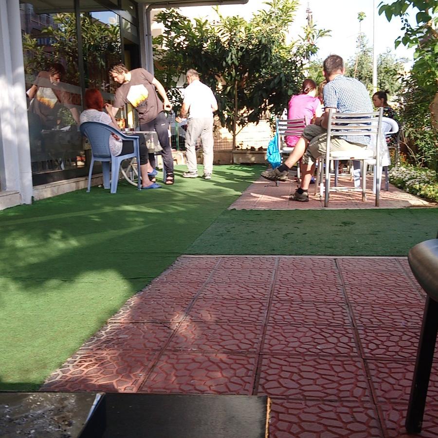White Cat Sevgi Otel Antalya Zewnętrze zdjęcie